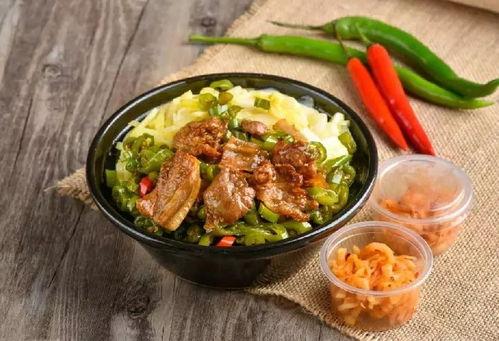 外卖小哥爆料骨头汤视频,揭秘网红骨头汤背后的真相！  第2张